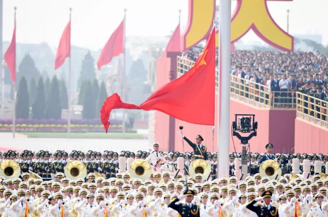 南通崇川天生港镇街道:情暖腊八添新岁 关爱银发送温暖