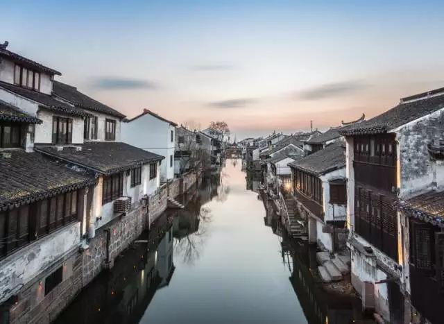 丈夫赌博欠债，妻子需要帮他还吗？游戏画面