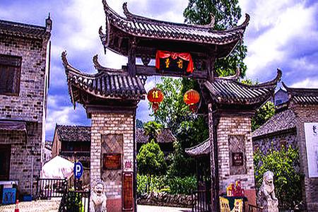 蔡少芬张晋庆爱女满10岁，他们为什么会相处这么好？游戏画面
